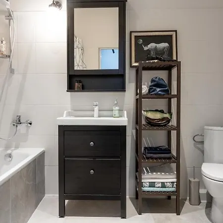 Plaza Modern Aparthotel *