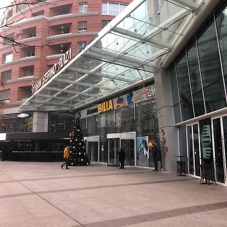 Plaza Modern Aparthotel *
