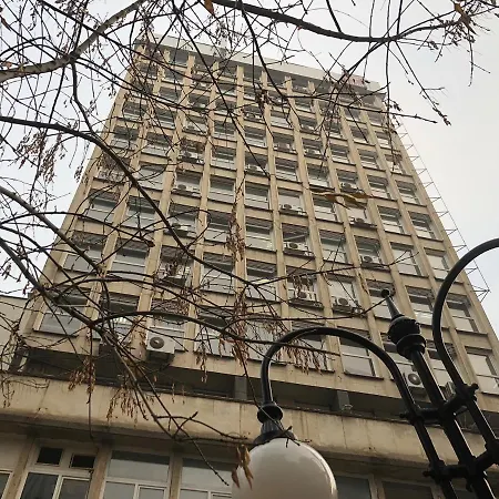Plaza Modern Aparthotel