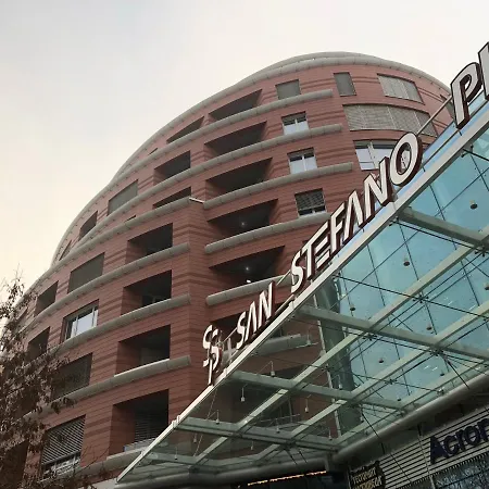 Plaza Modern Aparthotel *